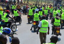 روتو يأمر بالإفراج عن آلاف الدراجات النارية المحتجزة التي لا علاقة لها بالجرائم